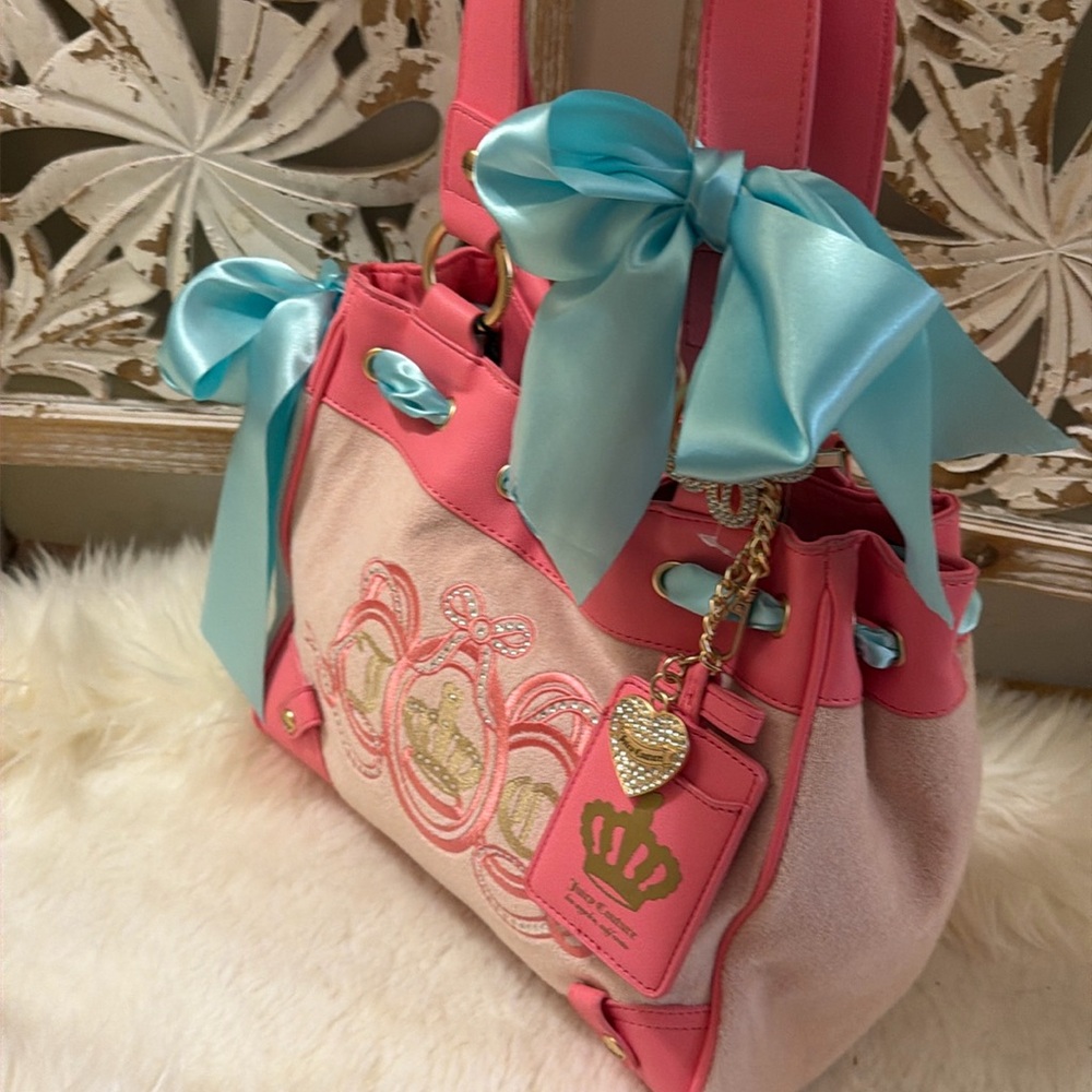 Juicy Couture Pink and Cream Daydreamer embellished with bows and bling🩷 - Picture 11 of 11